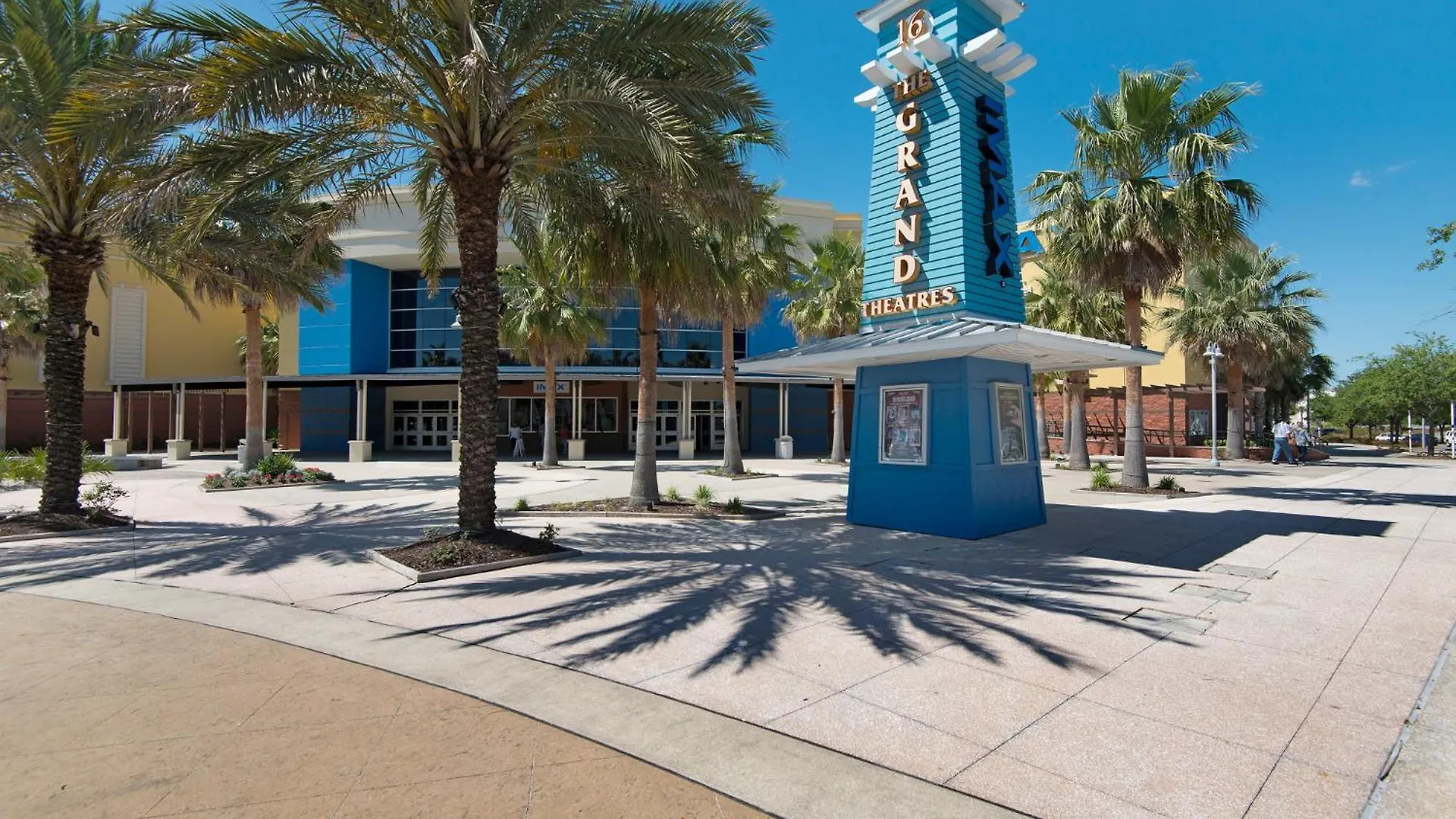 Gulf Front Master Bedroom! 2 Pools & Hot Tubs! Sleeps 8! Panama City Beach United States